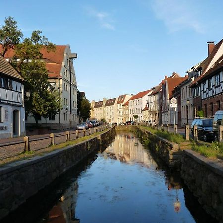 Villenappartement Mit Blick Ins Gruene Am Rande Der Wunderschoenen Altstadt Висмар Экстерьер фото