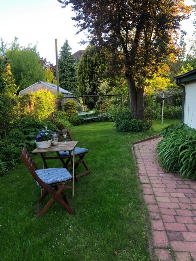 Villenappartement Mit Blick Ins Gruene Am Rande Der Wunderschoenen Altstadt Висмар Экстерьер фото